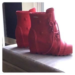 Size 8 sorrel rain boots! NWOT